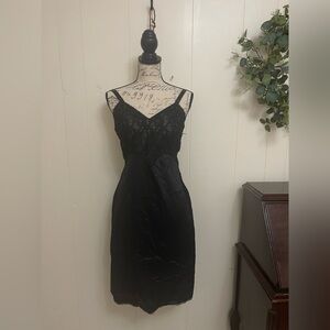 VTG Romantic black lace chemise slip dress sz Medium